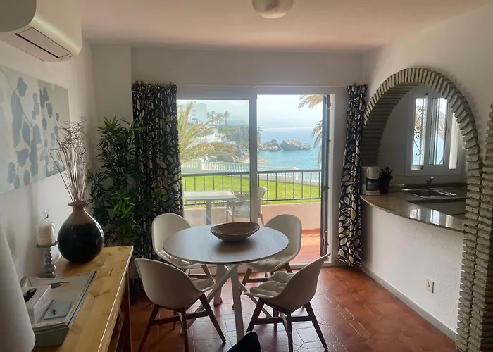 Palmeras 8 Menyber Διαμέρισμα Nerja