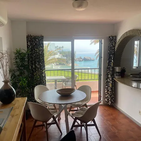 Palmeras 8 Menyber Διαμέρισμα Nerja